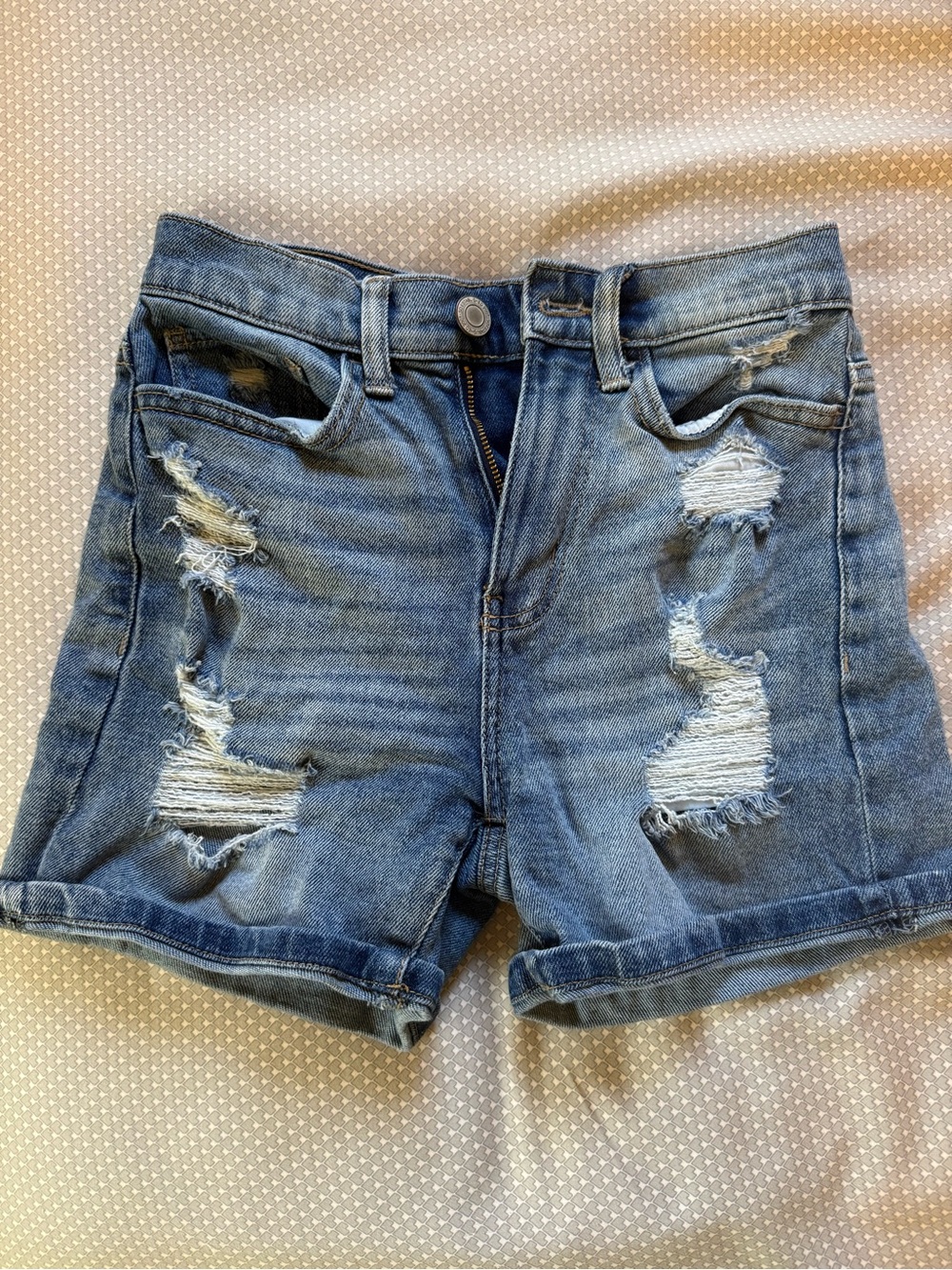 Distressed vintage fit